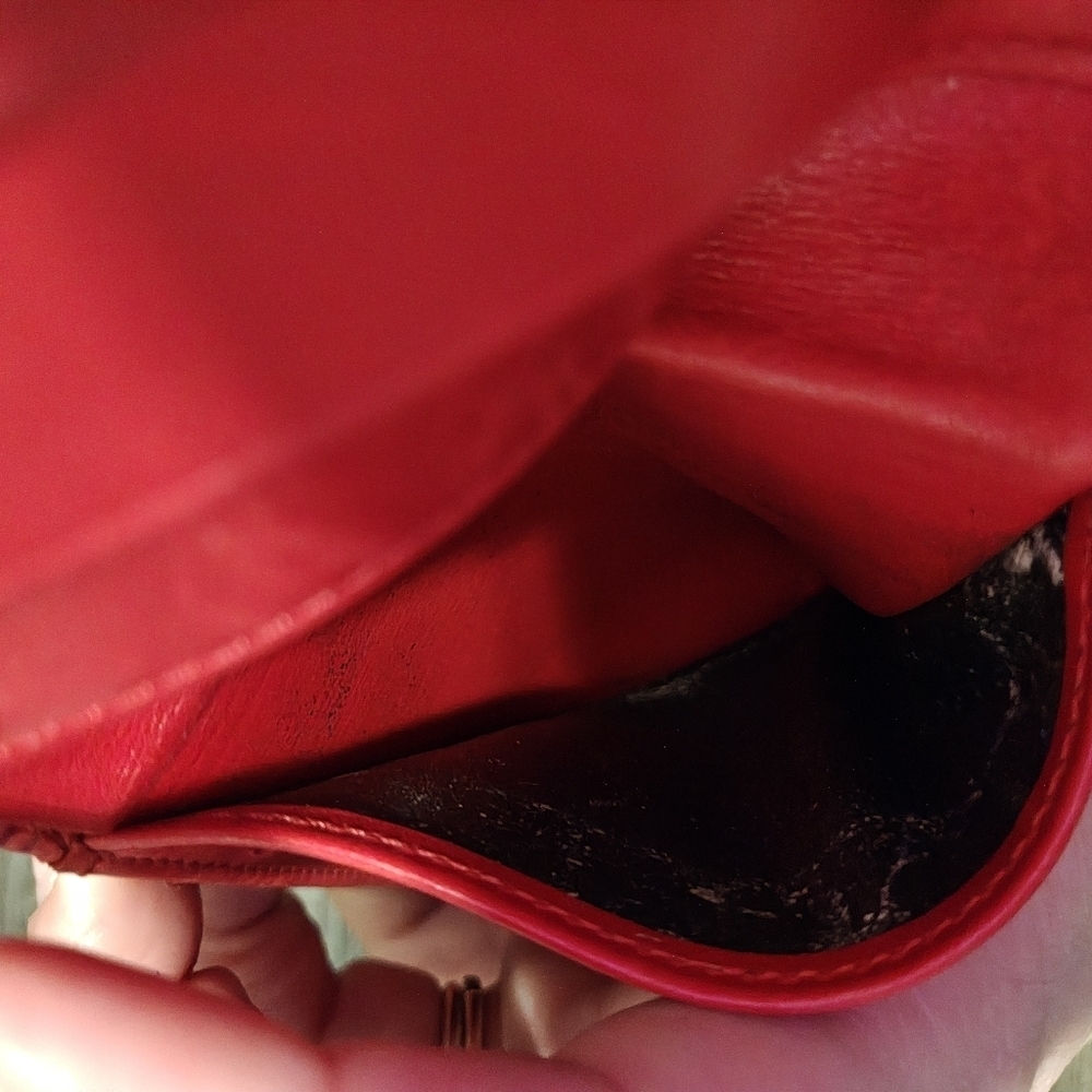 Louis Vuitton Red Epi Leather Elise Wallet - Picture 14 of 15